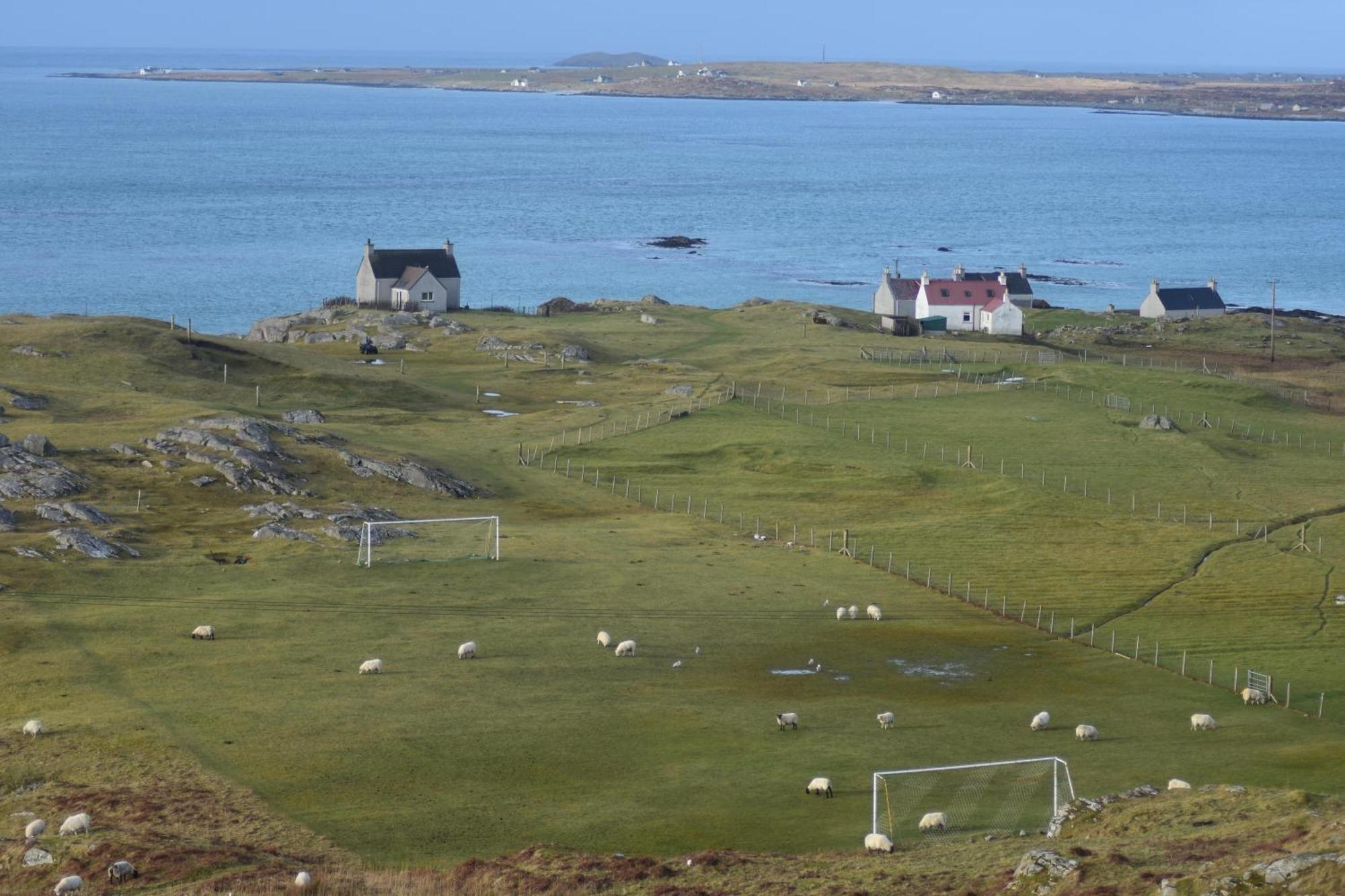 Вилла Glamping Pod For 2 Pod Beag Na Haun Eriskay Экстерьер фото