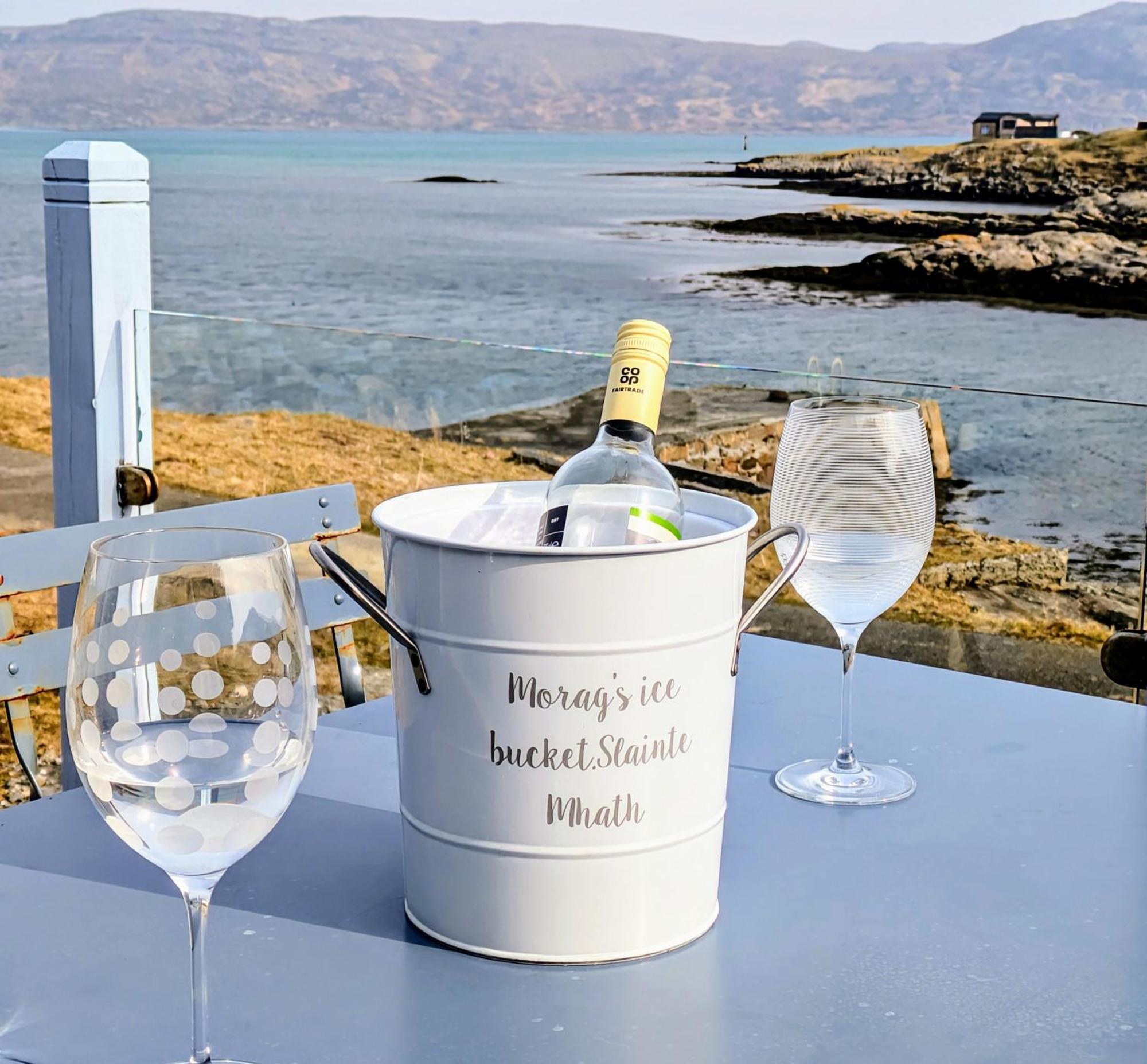 Вилла Glamping Pod For 2 Pod Beag Na Haun Eriskay Экстерьер фото
